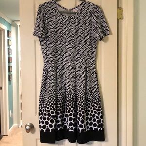 Lularoe Amelia dress with POCKETS